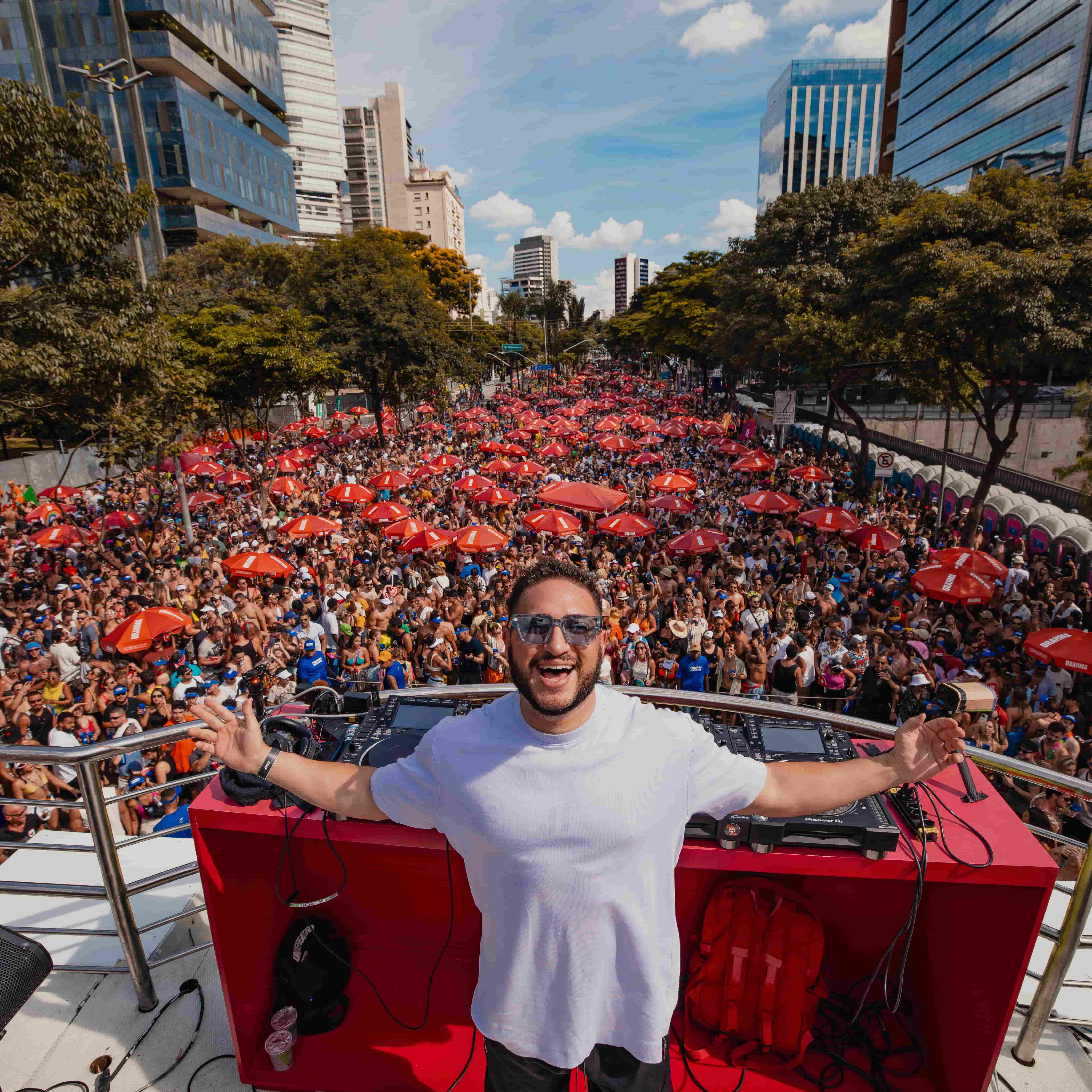 Entrevista | Jonas Blue comenta sobre shows realizados no Brasil durante o Carnaval e anuncia novo remix